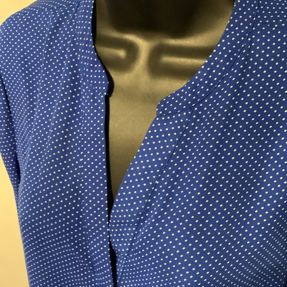 The Limited Royal Blue & White Polka Dot Popover Blouse Size L - Picture 3 of 9